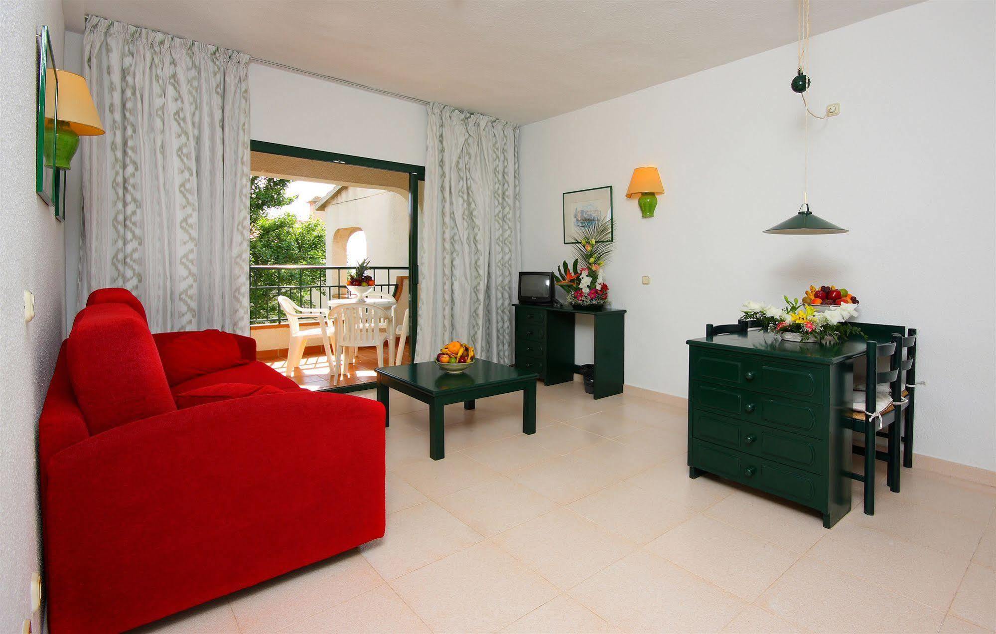 Son Bou Apartments Exterior foto