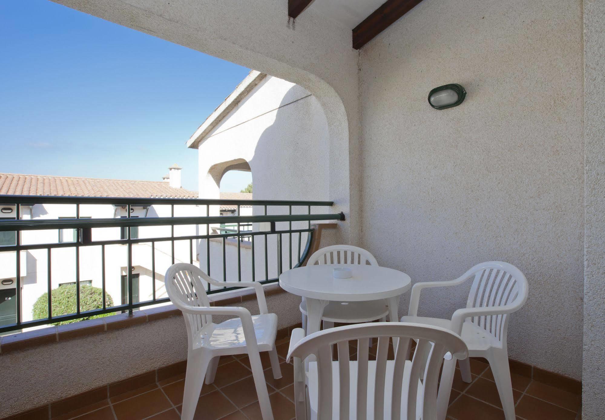 Son Bou Apartments Exterior foto