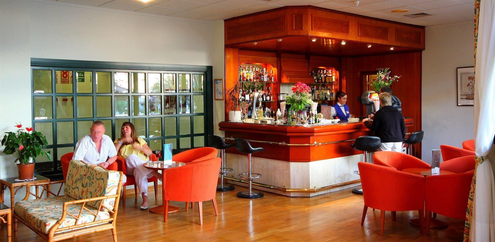 Son Bou Apartments Exterior foto